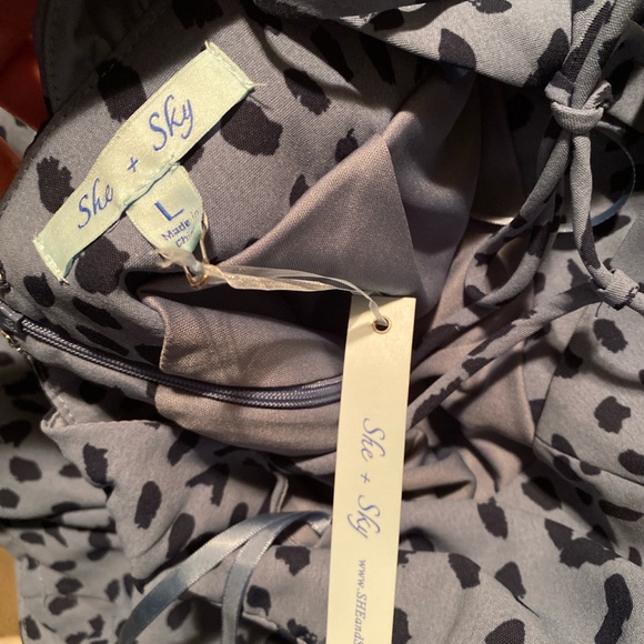 Very cute romper - Picture 2 of 4